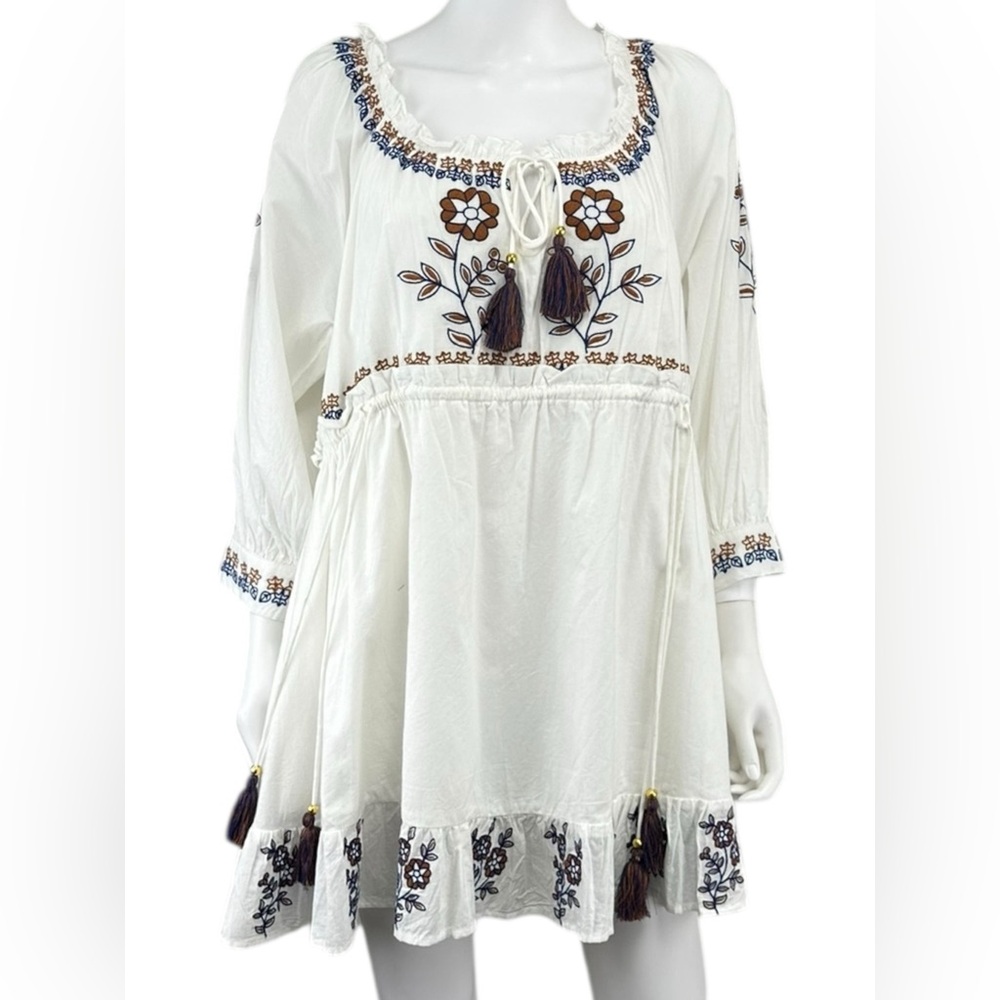 Mahila NWT White Embroidered Felicity Dress Size M M0521